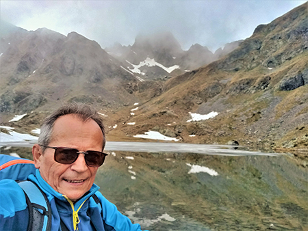 Spettacolo di fiori e marmotte sui sentieri per i Laghetti di Ponteranica – 18magg22  - FOTOGALLERY